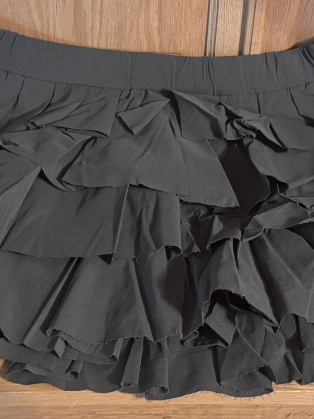 New Pretty Little Thing US 22 Army Green Layered Ruffle Skort UK26 Eur 54